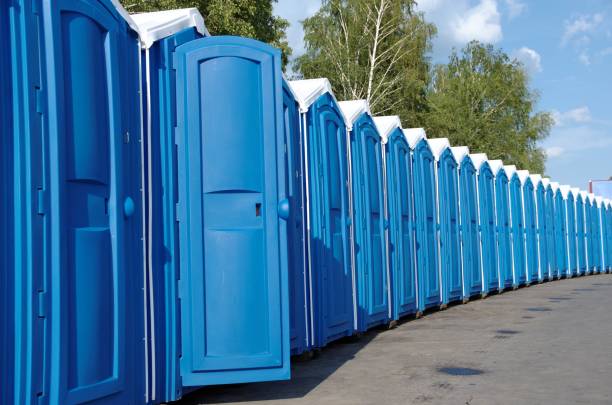 Porta potty delivery and setup in Eaton, OH